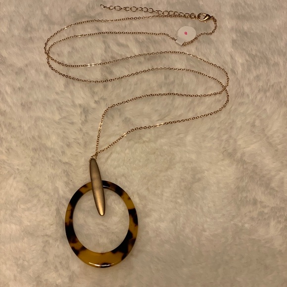 Women fashion Necklace - Picture 2 of 3